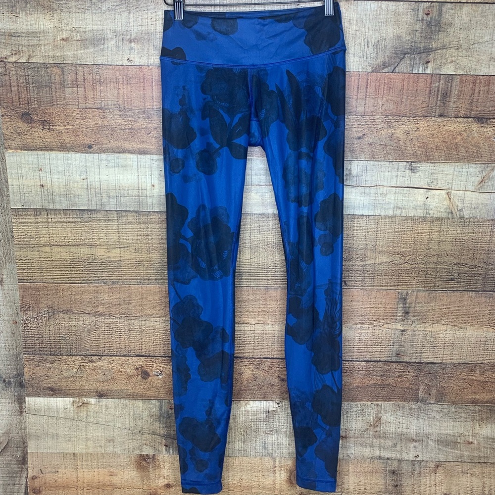 Lululemon inky floral blue wunder under leggings